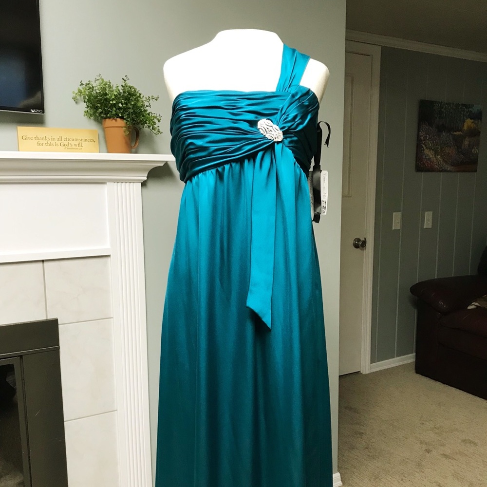 Floor length silky teal green bridesmaid dress